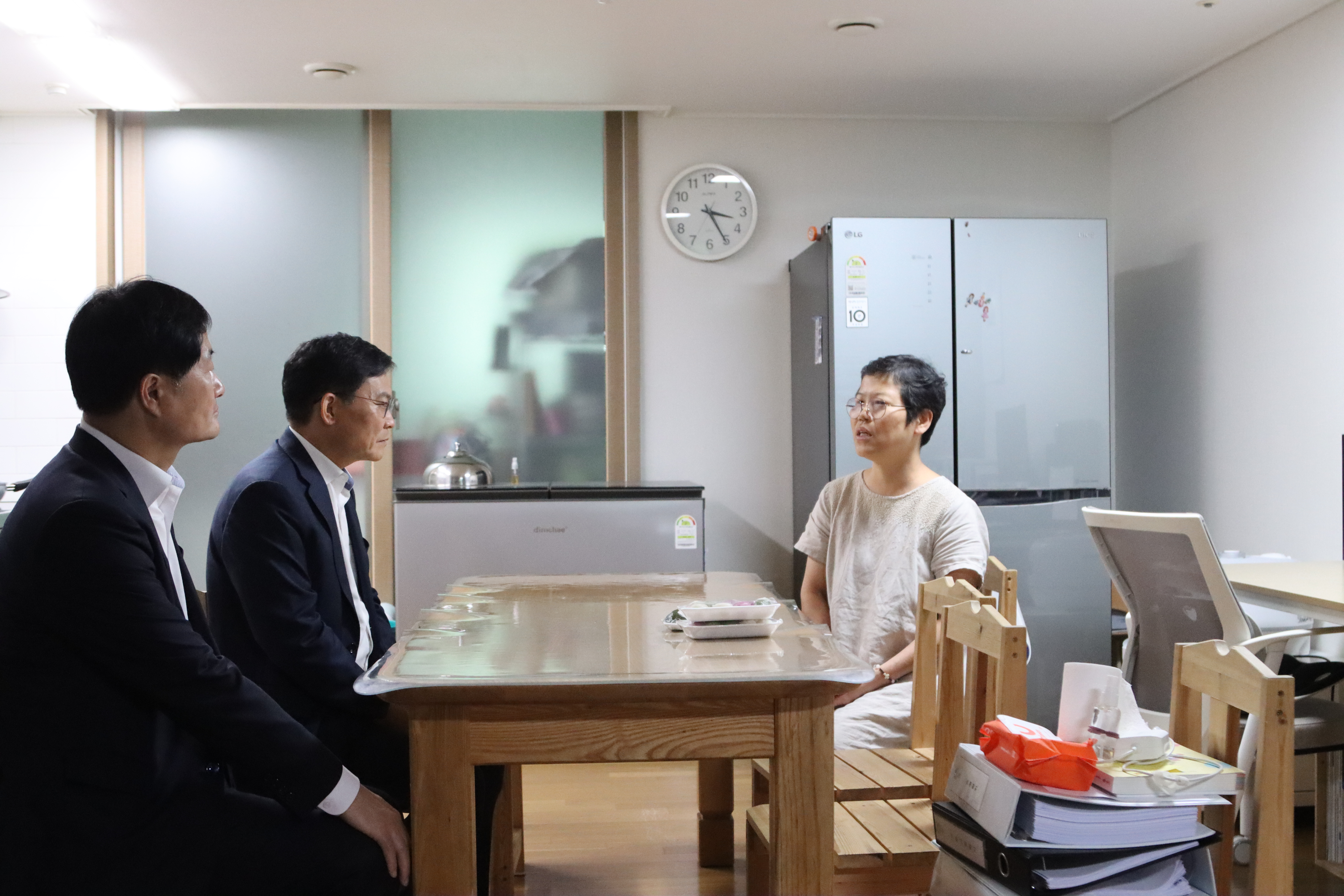 서울지방국세청, 전통시장·복지시설 찾아 풍성한 한가위 정 나눔 3 이미지