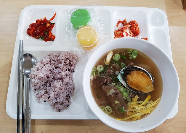 든든한 한끼식사, '전복갈비탕'